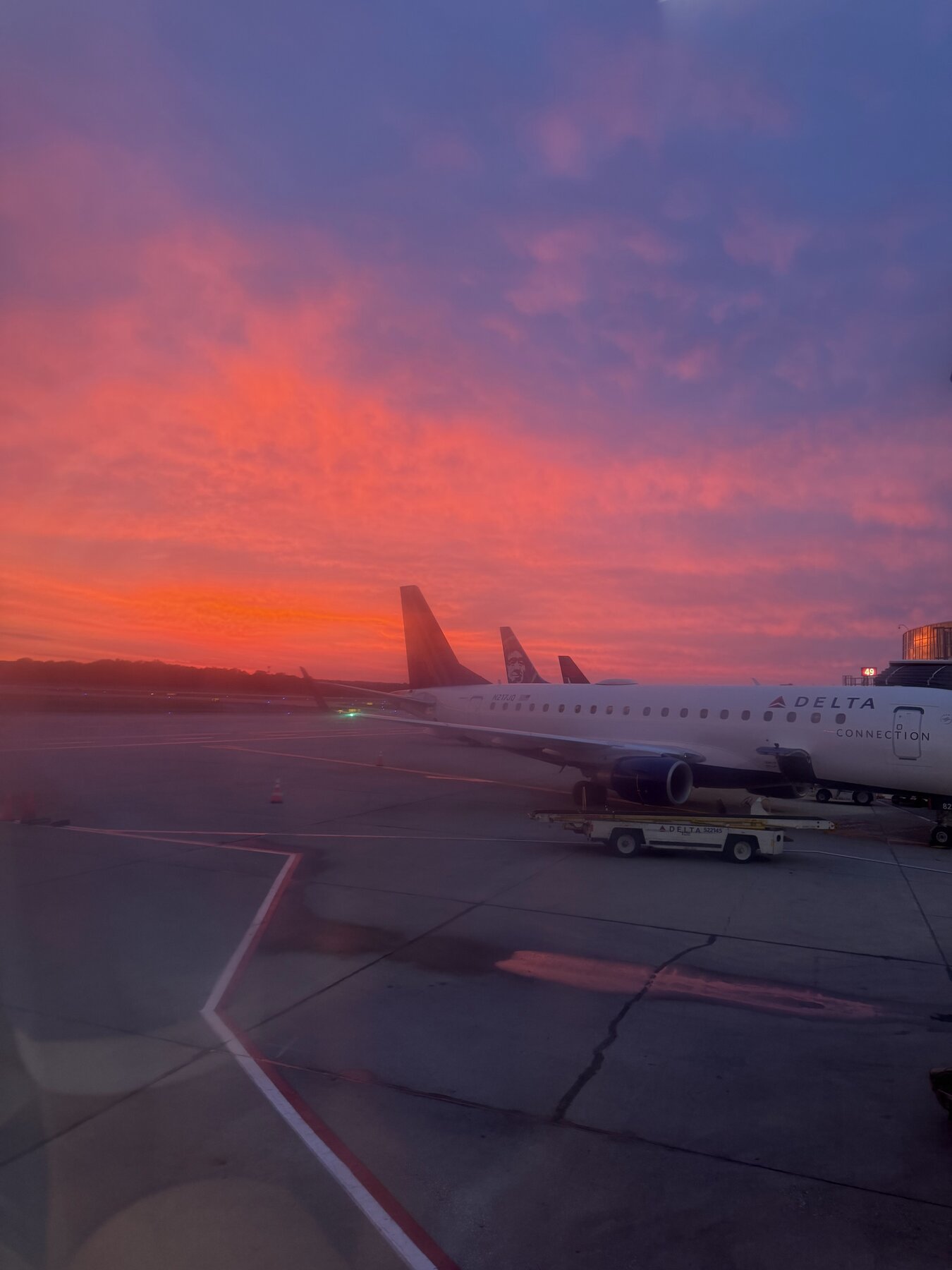 Sunset at the airport gate, ready for takeoff